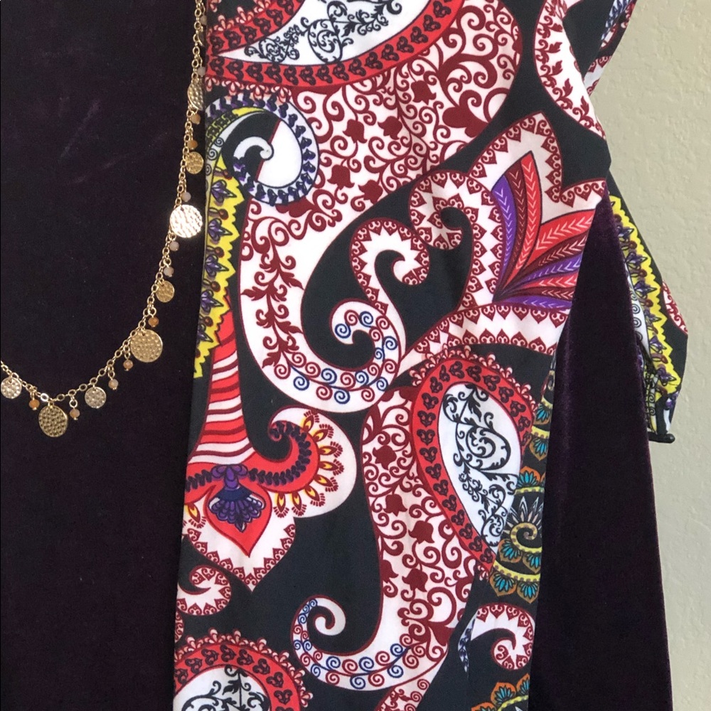 UHB | Buttery Soft Leggings Red Paisley ❤️ OS/Plus